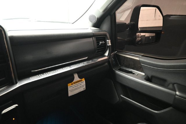 Used 2023 Ford F250 Lariat w/ Sport Appearance Package AWD/4WD image 8