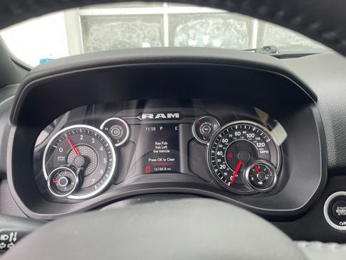 Used 2023 RAM 1500 Big Horn AWD/4WD image 14