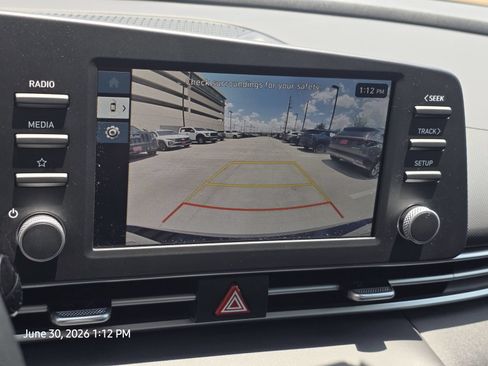 Certified 2026 Hyundai Elantra SE FWD image 21