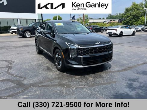 Certified 2026 Kia Sportage LX w/ LX Convenience Package FWD image 6