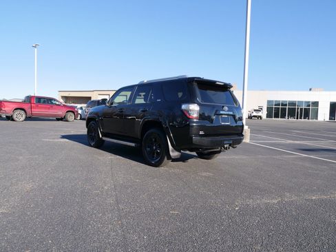 Used 2016 Toyota 4Runner SR5 image 6