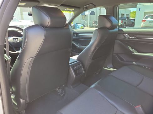 Used 2022 Honda Accord Sport image 11
