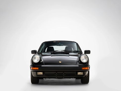 Used 1987 Porsche 911 Carrera RWD image 6