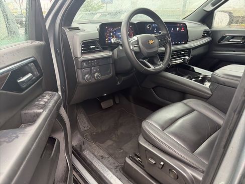 Used 2025 Chevrolet Tahoe LT RWD image 29
