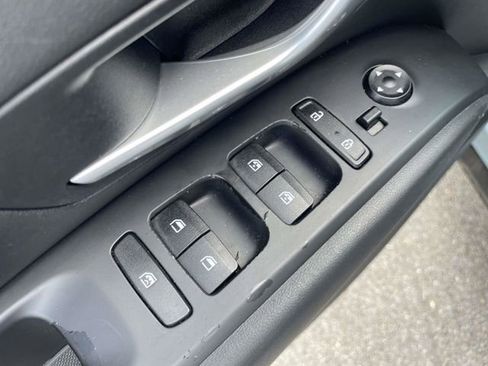 Used 2022 Hyundai Santa Cruz SEL image 16