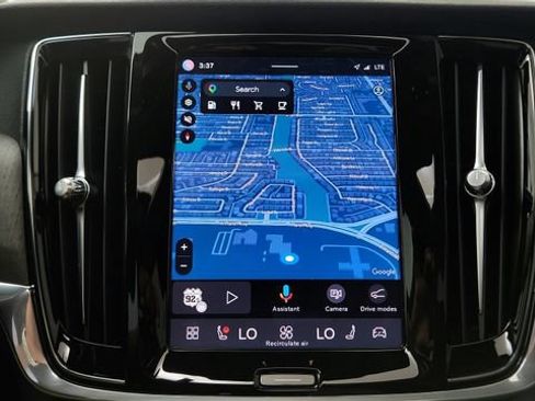 Used 2023 Volvo S90 B6 Plus AWD/4WD image 81