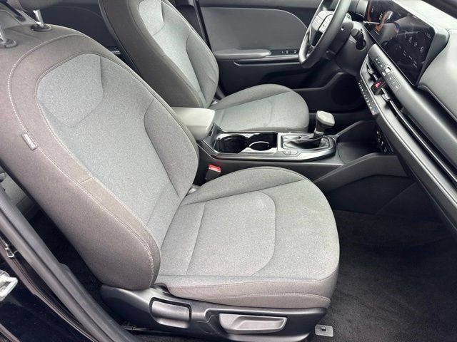 Used 2025 Kia K4 FWD image 41