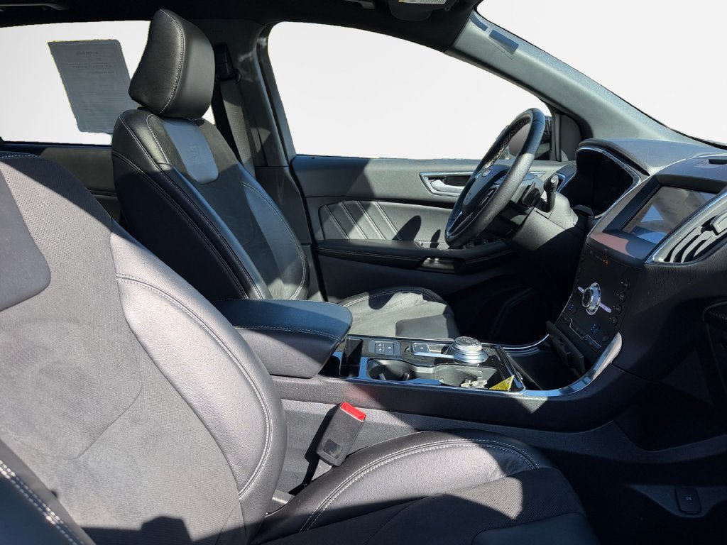 Used 2020 Ford Edge ST w/ Equipment Group 401A AWD/4WD image 30