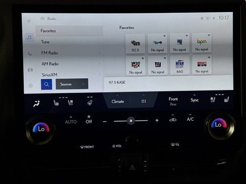 Used 2024 Lexus GX 550 w/ Accessory Package (2T) AWD/4WD image 15