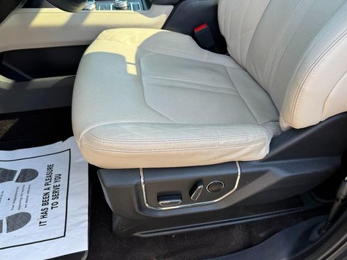 Used 2023 Ford Expedition Max Platinum AWD/4WD image 29