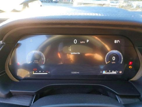 Used 2024 Jeep Grand Cherokee L Limited w/ Black Appearance Package image 8