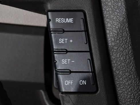 Used 2010 Ford F150 XLT image 33