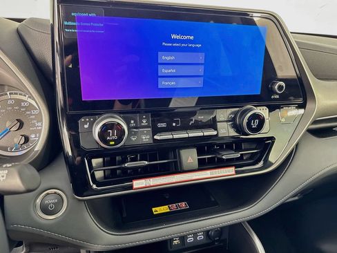 New 2026 Toyota Highlander XLE AWD/4WD image 18