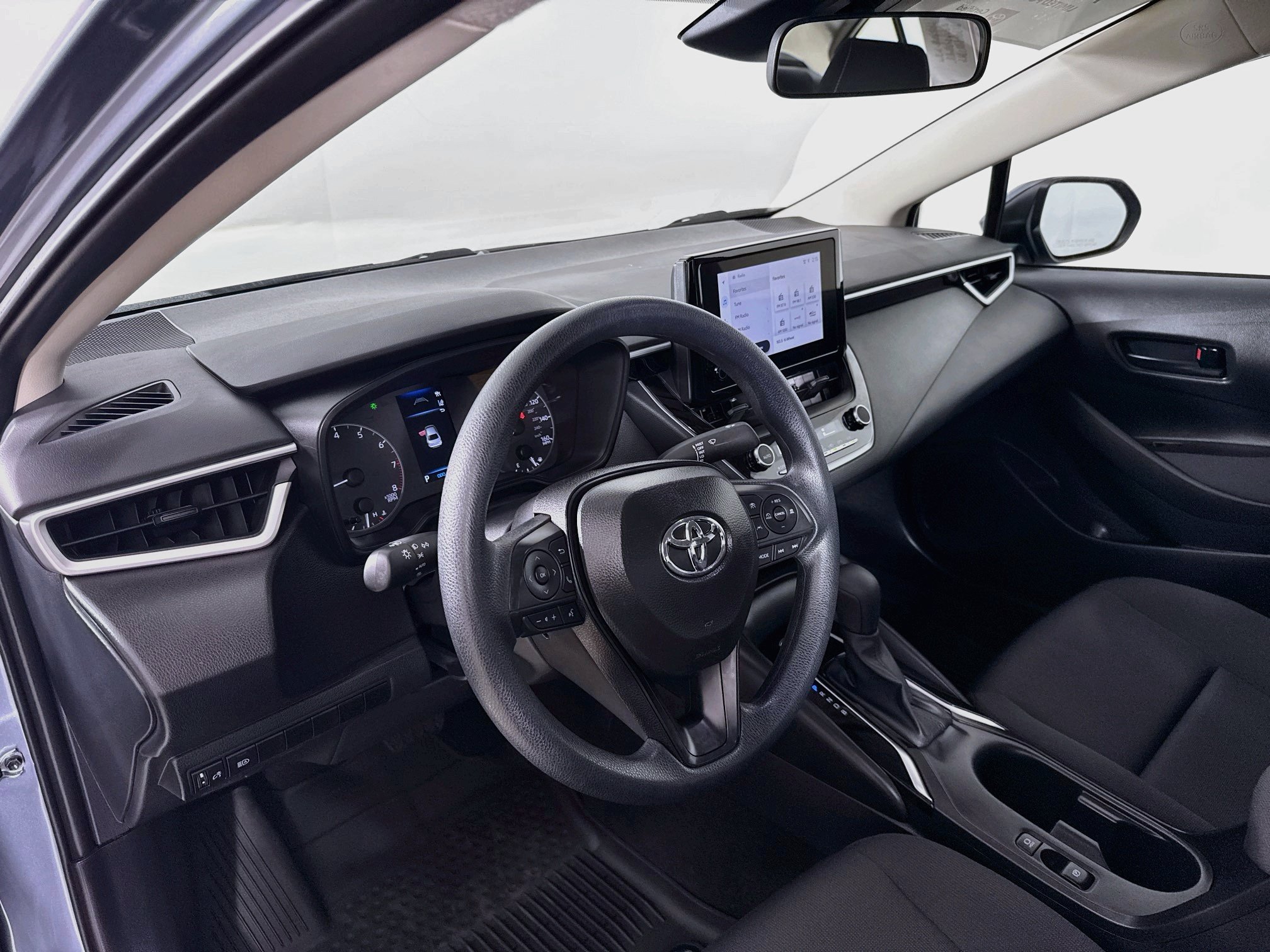 Certified 2025 Toyota Corolla LE FWD image 10