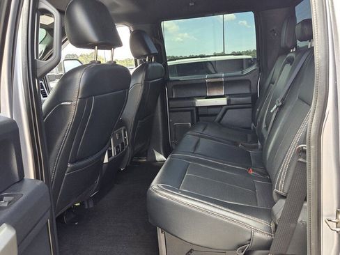 Used 2022 Ford F250 Lariat w/ Black Appearance Package AWD/4WD image 6