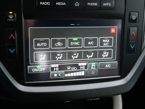 Certified 2025 Subaru Forester image 23