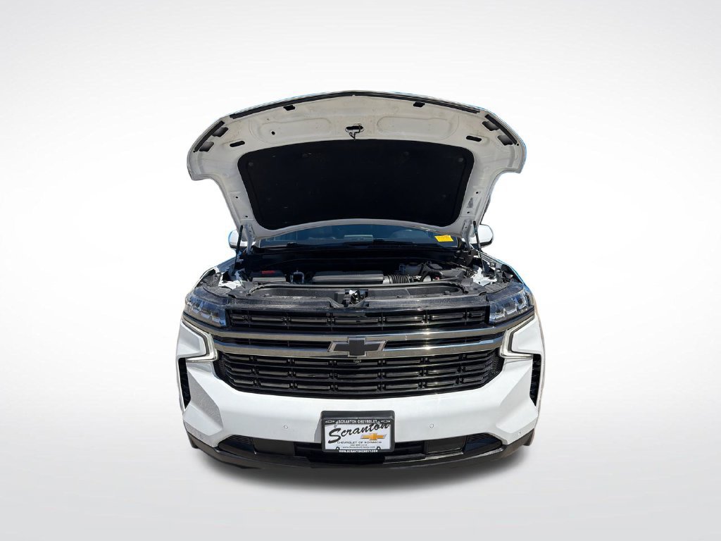 Certified 2022 Chevrolet Tahoe RST w/ Sport Performance Package AWD/4WD image 11