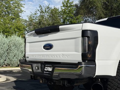 Used 2019 Ford F250 XLT w/ FX4 Off-Road Package AWD/4WD image 15
