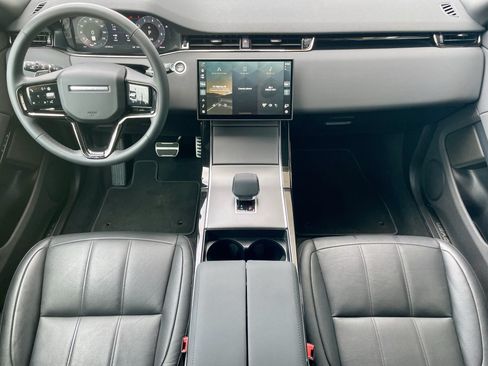 Certified 2025 Land Rover Range Rover Evoque Dynamic SE AWD/4WD image 16