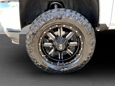 Used 2017 Chevrolet Silverado 1500 LT w/ True North Edition AWD/4WD image 11