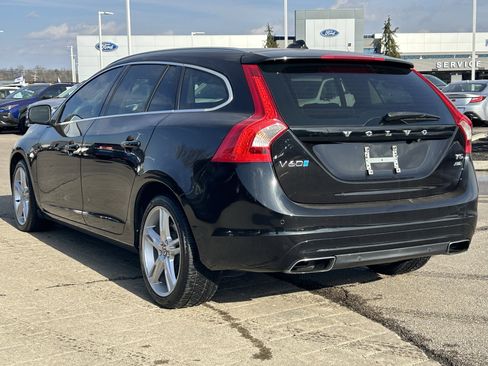 Used 2017 Volvo V60 T5 Platinum w/ Climate Package image 5