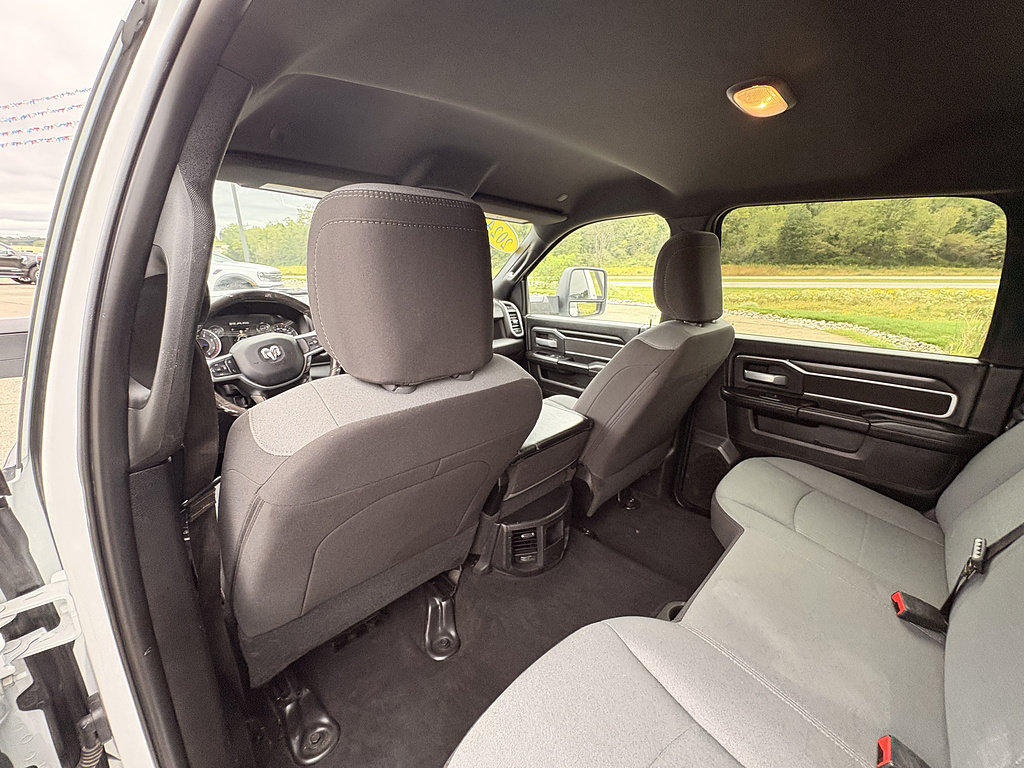 Used 2024 RAM 3500 SLT w/ Quick Order Package 2YG SLT AWD/4WD image 19
