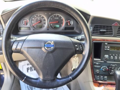 Used 2006 Volvo S60 2.5T FWD image 28