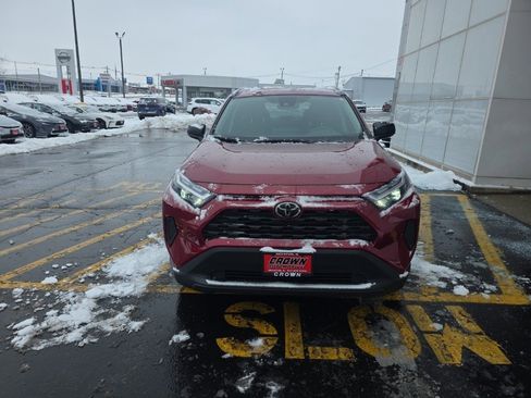 Used 2025 Toyota RAV4 LE image 10