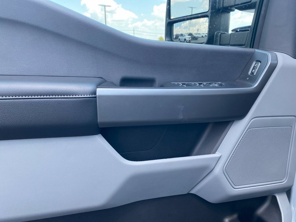 New 2026 Ford F250 XL w/ STX Appearance Package AWD/4WD image 10