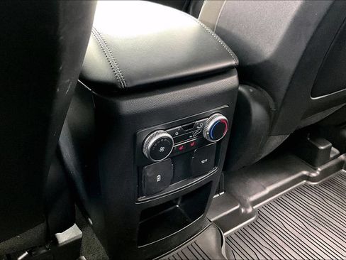 Certified 2020 Ford Explorer XLT w/ Comfort Package AWD/4WD image 34