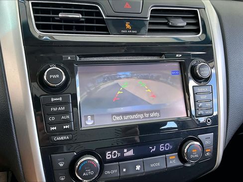 Used 2013 Nissan Altima 2.5 SL w/ Technology Pkg FWD image 27