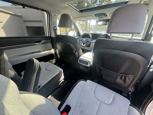 Used 2022 Hyundai Palisade SEL w/ Convenience Package image 19