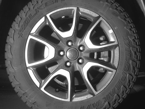 Used 2025 Jeep Compass Trailhawk image 13