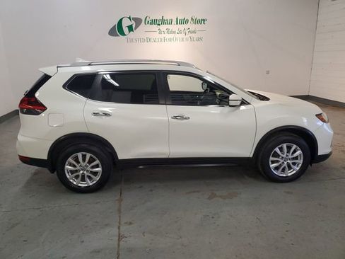 Used 2017 Nissan Rogue SV image 7