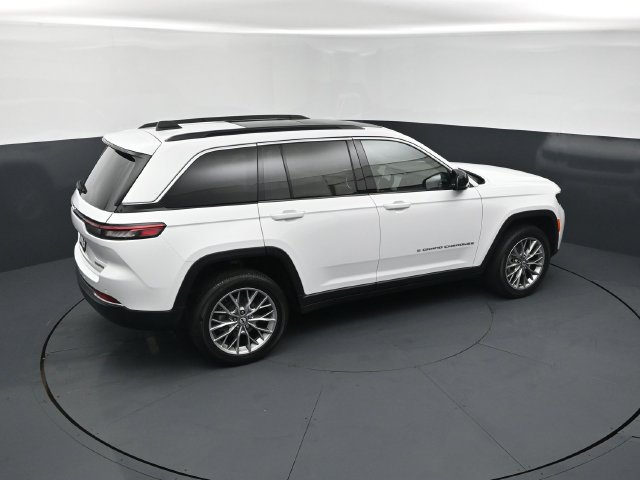 New 2027 Jeep Grand Cherokee Limited AWD/4WD image 18