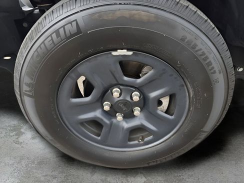 Used 2023 Jeep Wrangler Sport image 9