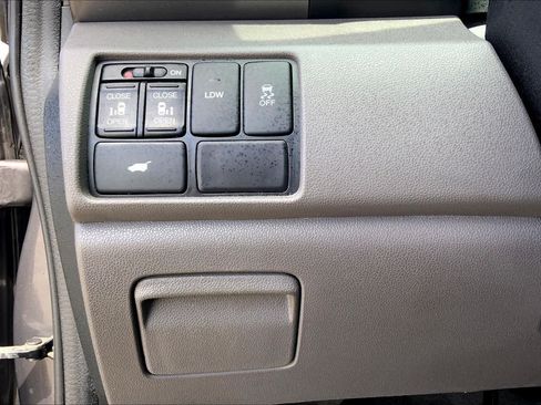 Used 2016 Honda Odyssey EX-L image 32