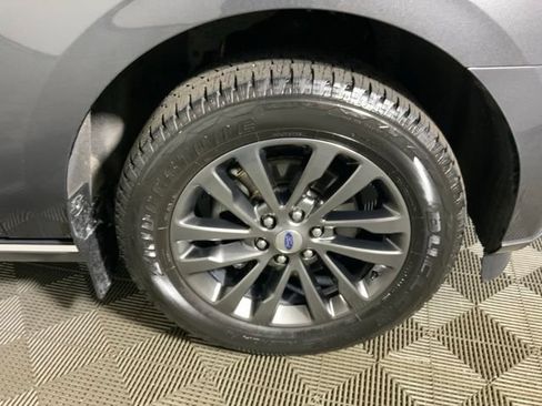 Used 2020 Ford Expedition Limited AWD/4WD image 14