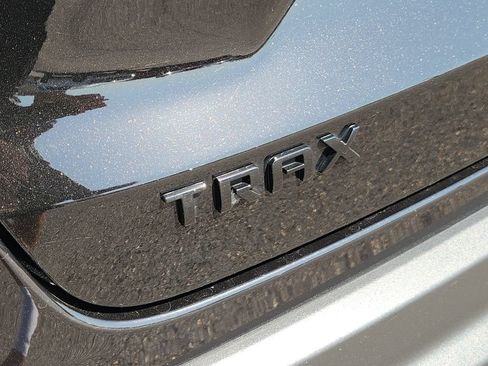 Used 2025 Chevrolet Trax RS w/ Driver Confidence Package FWD image 12