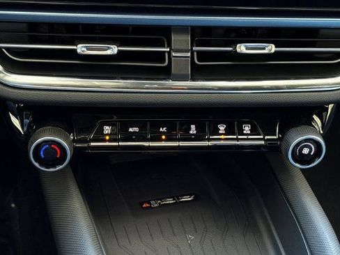 New 2026 Chevrolet Equinox EV LT image 22