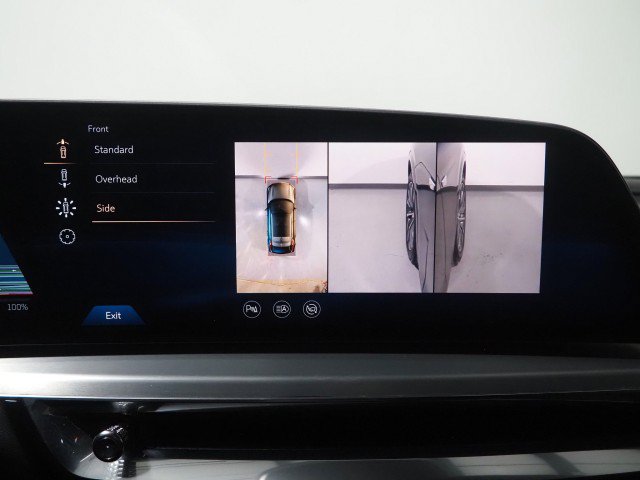 Used 2024 Cadillac Lyriq Sport RWD image 33