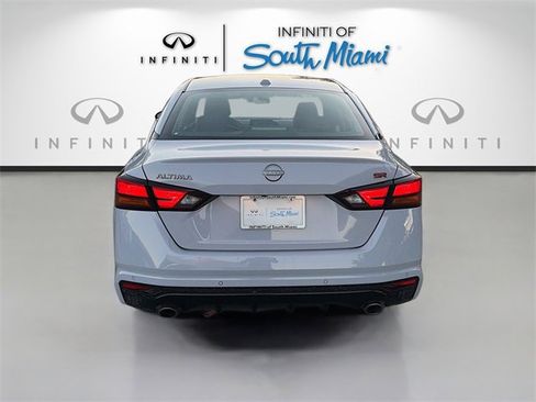 Used 2024 Nissan Altima 2.5 SR image 6