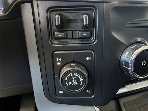 Used 2022 Ford F150 Lariat w/ Equipment Group 502A High AWD/4WD image 19
