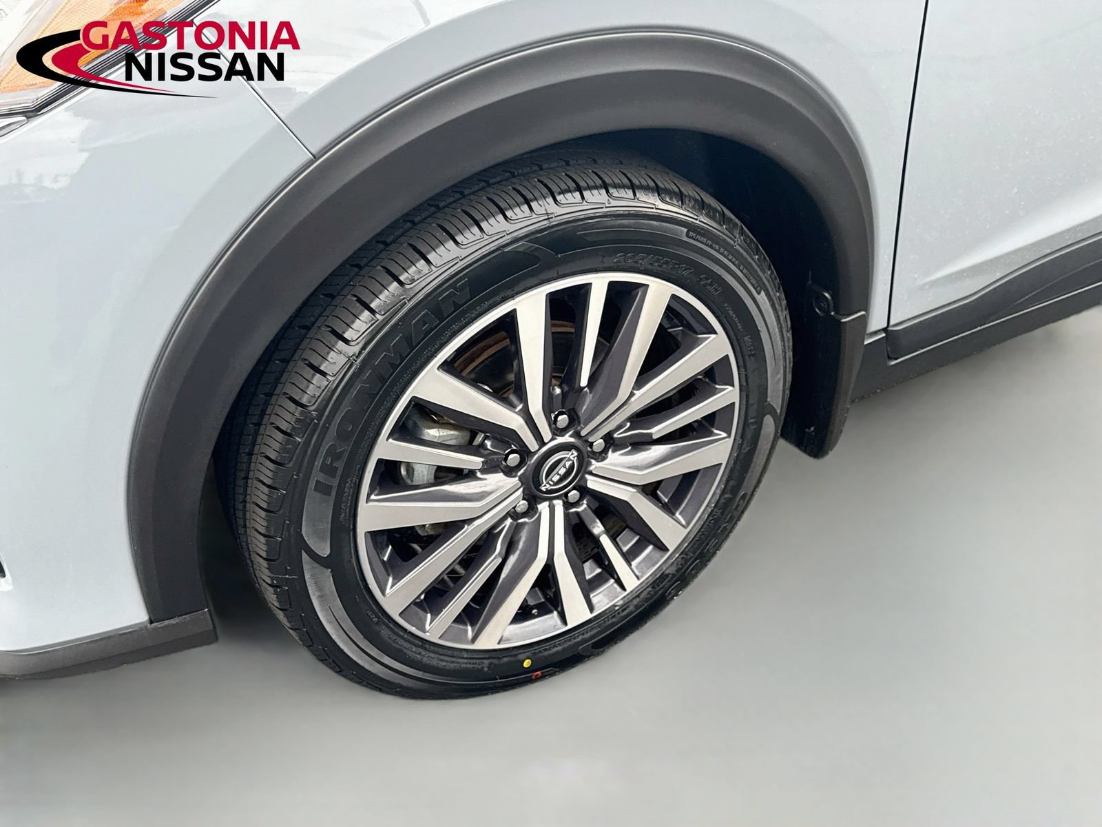 Used 2022 Nissan Kicks SV w/ Interior Electronics Package FWD image 35