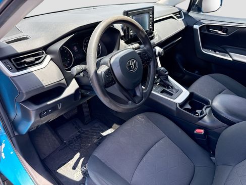 Used 2019 Toyota RAV4 XLE FWD image 25