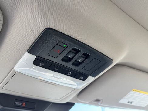 New 2026 Nissan Pathfinder SL image 32