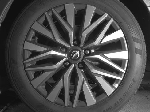 Used 2025 Nissan Altima 2.5 SV image 14