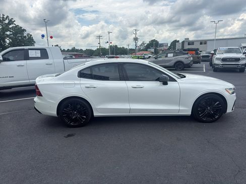 Used 2024 Volvo S60 B5 Plus w/ Climate Package AWD/4WD image 4