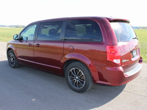 Used 2019 Dodge Grand Caravan GT image 5