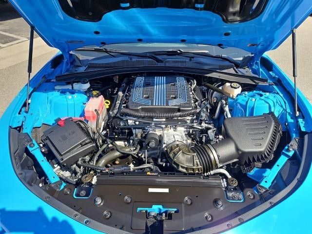 Used 2022 Chevrolet Camaro ZL1 RWD image 28